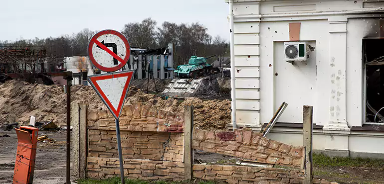 Partial or Full Foundation Collapse in Holdrege, NE